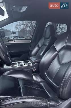 Позашляховик / Кросовер Volkswagen Touareg 2014 в Ромнах