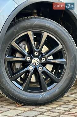 Позашляховик / Кросовер Volkswagen Touareg 2012 в Тернополі