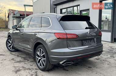 Внедорожник / Кроссовер Volkswagen Touareg 2022 в Тернополе