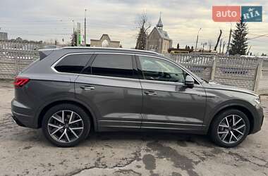 Внедорожник / Кроссовер Volkswagen Touareg 2022 в Тернополе