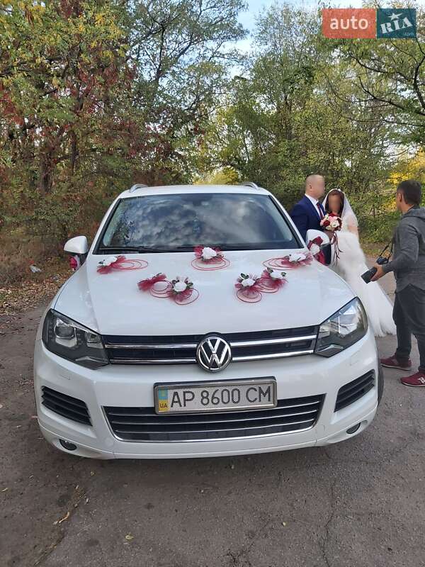 Внедорожник / Кроссовер Volkswagen Touareg 2012 в Запорожье