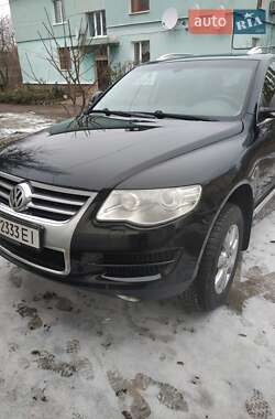 Внедорожник / Кроссовер Volkswagen Touareg 2009 в Путивле