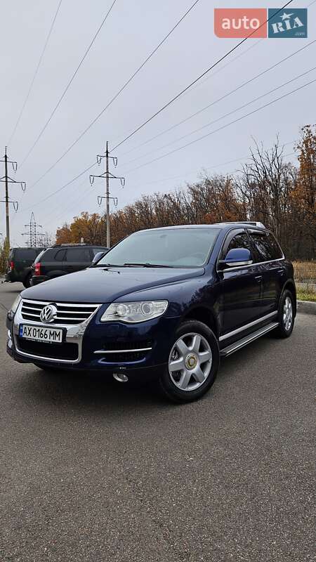 Внедорожник / Кроссовер Volkswagen Touareg 2007 в Харькове