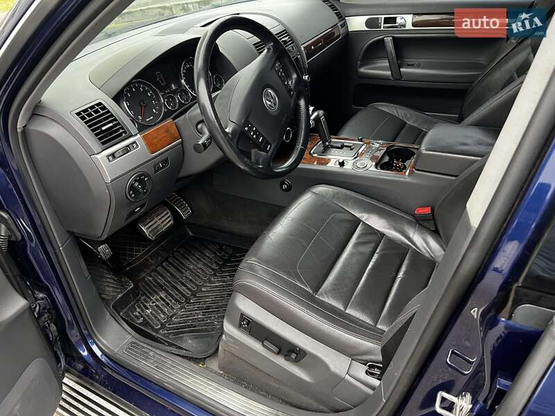 Внедорожник / Кроссовер Volkswagen Touareg 2007 в Харькове