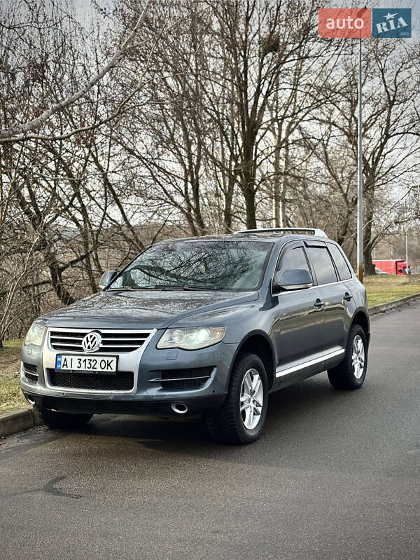 Позашляховик / Кросовер Volkswagen Touareg 2007 в Києві