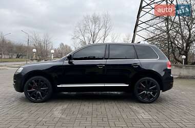 Позашляховик / Кросовер Volkswagen Touareg 2006 в Запоріжжі