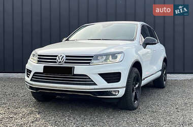 Позашляховик / Кросовер Volkswagen Touareg 2016 в Луцьку