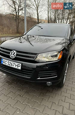 Позашляховик / Кросовер Volkswagen Touareg 2012 в Луцьку