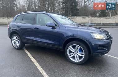 Внедорожник / Кроссовер Volkswagen Touareg 2013 в Виннице