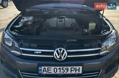 Внедорожник / Кроссовер Volkswagen Touareg 2013 в Кривом Роге