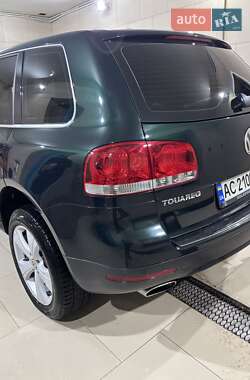 Позашляховик / Кросовер Volkswagen Touareg 2006 в Богодухіву