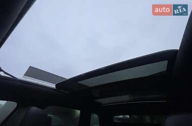 Внедорожник / Кроссовер Volkswagen Touareg 2011 в 