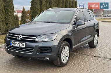 Внедорожник / Кроссовер Volkswagen Touareg 2013 в Дунаевцах