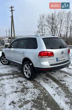 Позашляховик / Кросовер Volkswagen Touareg 2004 в Старому Самборі