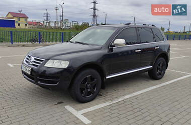 Позашляховик / Кросовер Volkswagen Touareg 2005 в Нововолинську