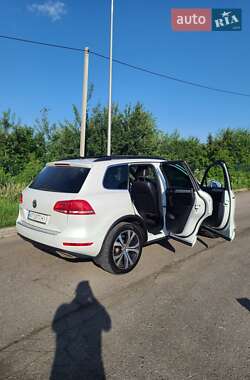 Внедорожник / Кроссовер Volkswagen Touareg 2013 в Коломые