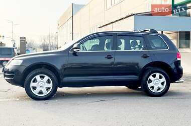 Внедорожник / Кроссовер Volkswagen Touareg 2006 в Киеве