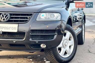 Внедорожник / Кроссовер Volkswagen Touareg 2006 в Киеве