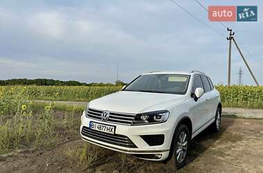 Внедорожник / Кроссовер Volkswagen Touareg 2015 в Полтаве