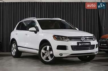 Позашляховик / Кросовер Volkswagen Touareg 2012 в Києві