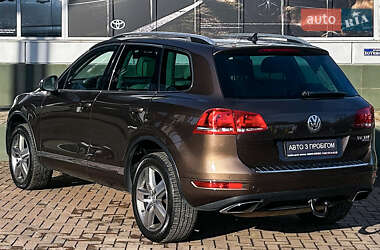 Внедорожник / Кроссовер Volkswagen Touareg 2010 в Черновцах