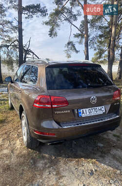 Позашляховик / Кросовер Volkswagen Touareg 2012 в Києві