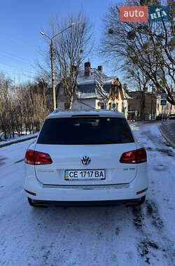 Позашляховик / Кросовер Volkswagen Touareg 2012 в Чернівцях