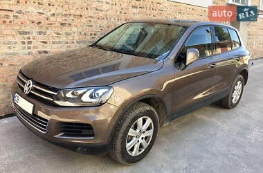 Позашляховик / Кросовер Volkswagen Touareg 2012 в Чернігові