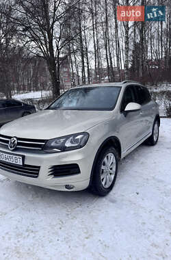 Внедорожник / Кроссовер Volkswagen Touareg 2012 в Тернополе