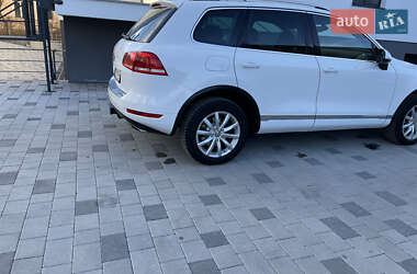 Позашляховик / Кросовер Volkswagen Touareg 2011 в Івано-Франківську