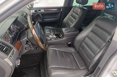 Внедорожник / Кроссовер Volkswagen Touareg 2005 в Сумах