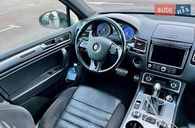 Внедорожник / Кроссовер Volkswagen Touareg 2016 в Житомире