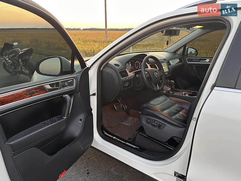 Позашляховик / Кросовер Volkswagen Touareg 2010 в Полтаві фото 5 Позашляховик / Кросовер Volkswagen Touareg 2010 в Полтаві
