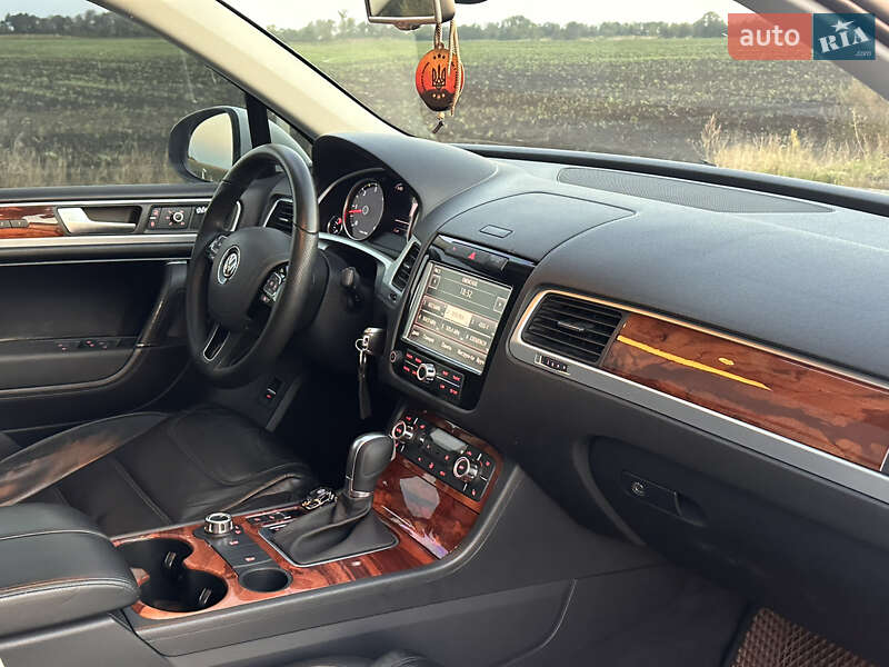 Позашляховик / Кросовер Volkswagen Touareg 2010 в Полтаві фото 12 Позашляховик / Кросовер Volkswagen Touareg 2010 в Полтаві