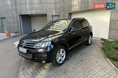 Позашляховик / Кросовер Volkswagen Touareg 2012 в 