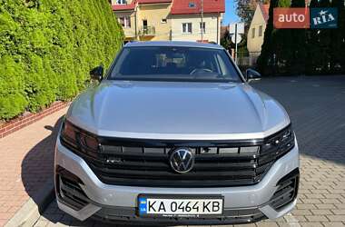 Внедорожник / Кроссовер Volkswagen Touareg 2020 в Киеве