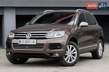 Позашляховик / Кросовер Volkswagen Touareg 2013 в Києві