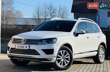 Позашляховик / Кросовер Volkswagen Touareg 2016 в Стрию