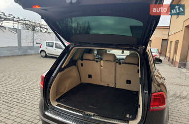 Внедорожник / Кроссовер Volkswagen Touareg 2014 в 