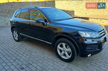 Позашляховик / Кросовер Volkswagen Touareg 2011 в Харкові