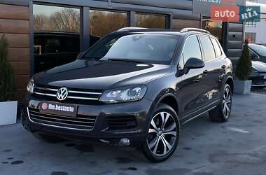 Позашляховик / Кросовер Volkswagen Touareg 2011 в Рівному