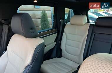 Позашляховик / Кросовер Volkswagen Touareg 2011 в Рівному