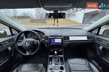 Внедорожник / Кроссовер Volkswagen Touareg 2014 в 
