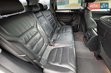 Внедорожник / Кроссовер Volkswagen Touareg 2014 в 