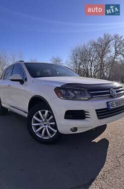 Позашляховик / Кросовер Volkswagen Touareg 2010 в Дніпрі