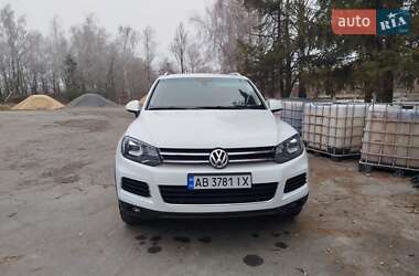 Позашляховик / Кросовер Volkswagen Touareg 2014 в Гайсину