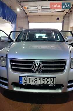 Внедорожник / Кроссовер Volkswagen Touareg 2005 в Снигиревке