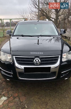 Внедорожник / Кроссовер Volkswagen Touareg 2007 в 