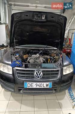 Внедорожник / Кроссовер Volkswagen Touareg 2006 в Киеве