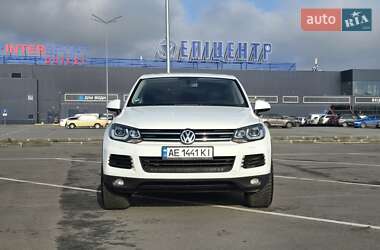 Внедорожник / Кроссовер Volkswagen Touareg 2013 в 